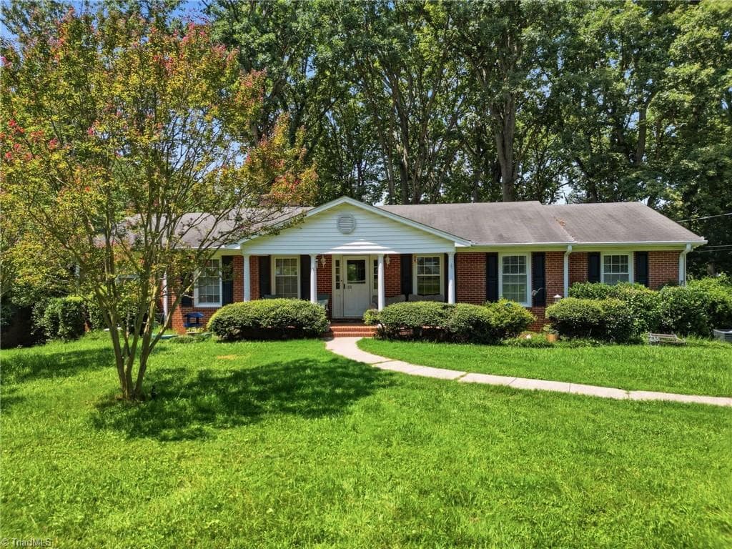 1131 Barclay Terrace, Winston-Salem NC 27106