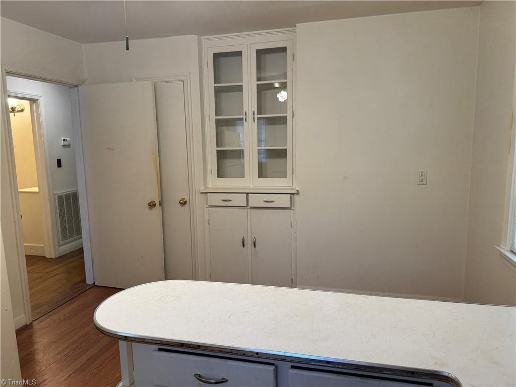 Stick/Site Built at 1522 Granite Street, Winston-Salem NC 27107, Winston-Salem, photo 9 of 20
