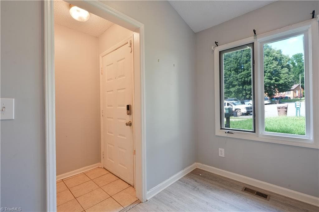 Stick/Site Built at 9 Pear Tree Court, Greensboro NC 27401, photo 22 of 36