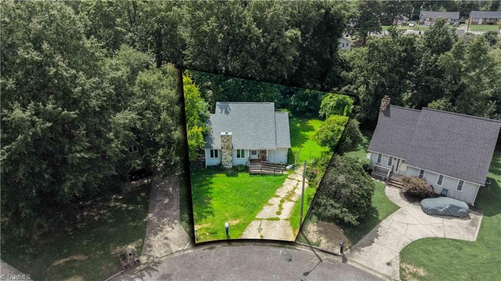 Stick/Site Built at 9 Pear Tree Court, Greensboro NC 27401, photo 33 of 36