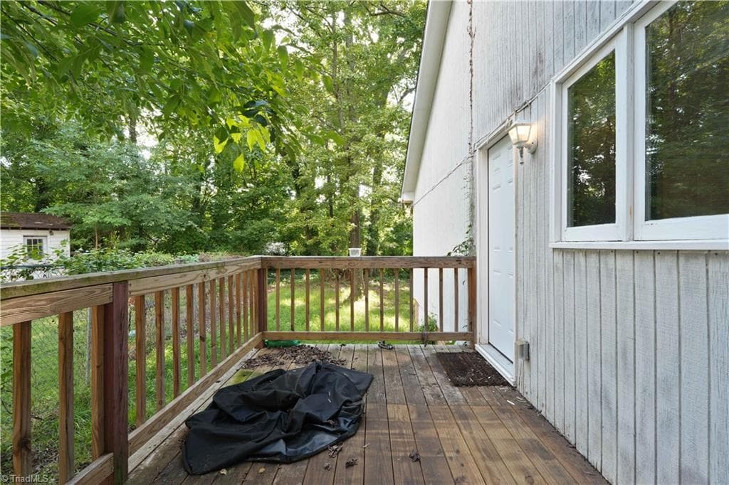 Stick/Site Built at 9 Pear Tree Court, Greensboro NC 27401, photo 29 of 36