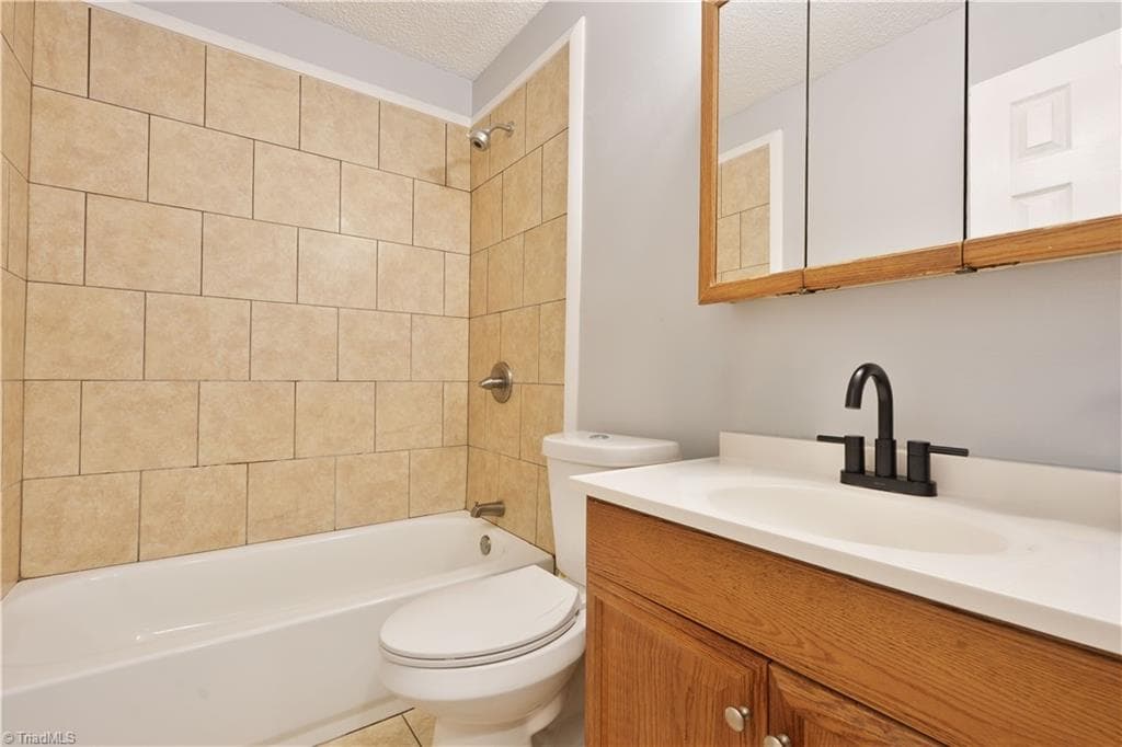 Stick/Site Built at 9 Pear Tree Court, Greensboro NC 27401, photo 25 of 36