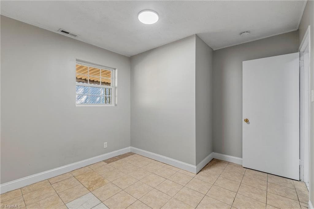 Stick/Site Built at 2117 Bowen Boulevard, Winston-Salem NC 27105, Winston-Salem, photo 20 of 31