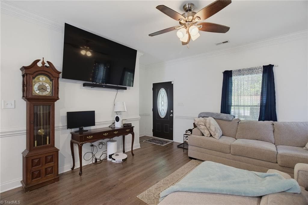 Stick/Site Built at 2108 Glenside Drive, Greensboro NC 27405, photo 9 of 39