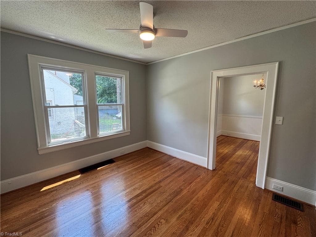 Stick/Site Built at 800 S Sunset Drive, Winston-Salem NC 27103, Winston-Salem, photo 6 of 32