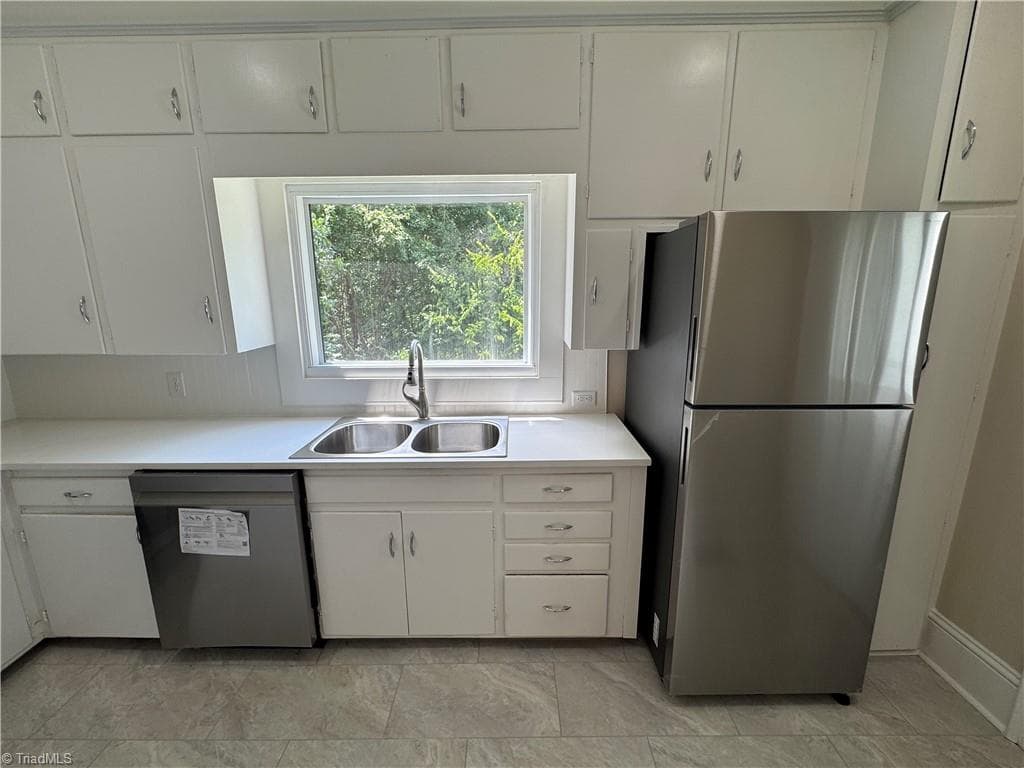 Stick/Site Built at 800 S Sunset Drive, Winston-Salem NC 27103, Winston-Salem, photo 11 of 32