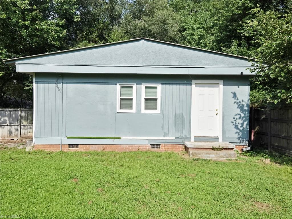 Stick/Site Built at 1415 Forrest Street, High Point NC 27262, photo 12 of 12