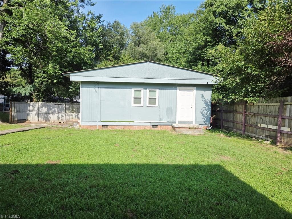 Stick/Site Built at 1415 Forrest Street, High Point NC 27262, photo 10 of 12