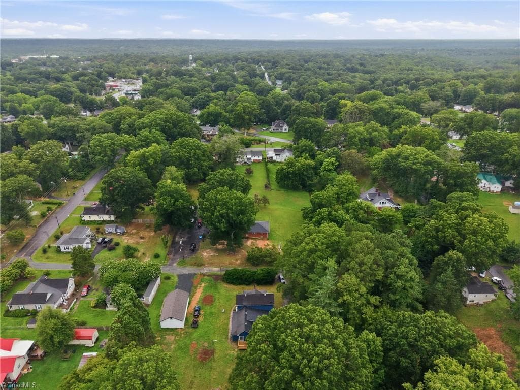 Stick/Site Built at 1011 4th Street, Eden NC 27288, photo 41 of 44