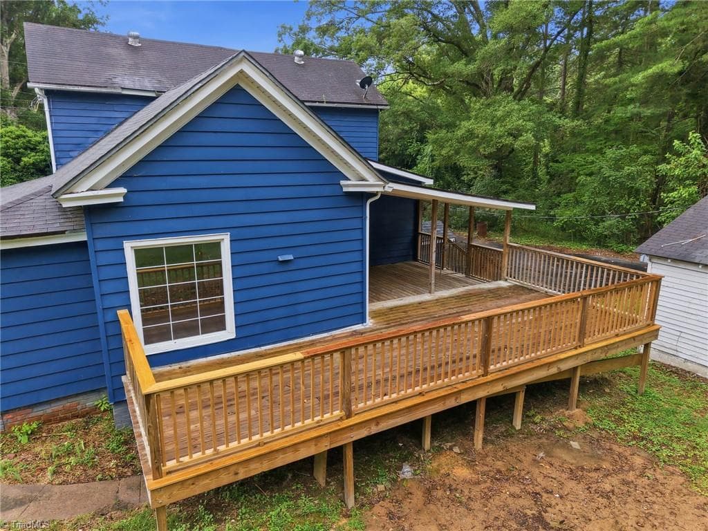 Stick/Site Built at 1011 4th Street, Eden NC 27288, photo 4 of 44