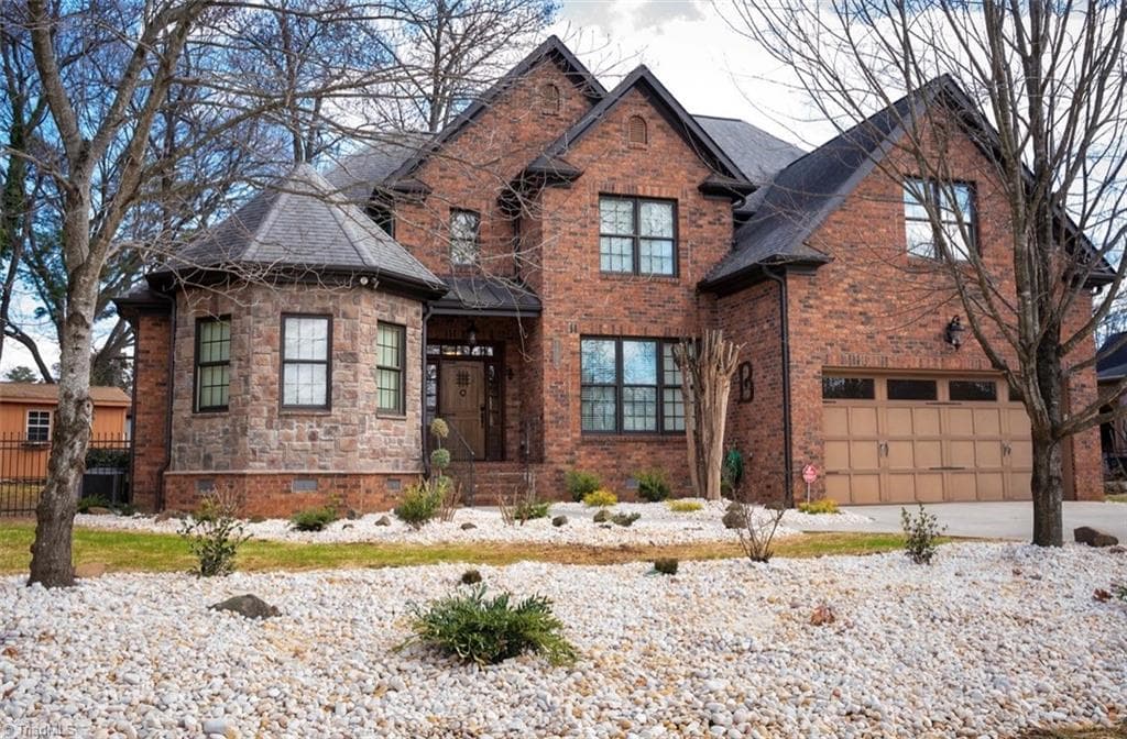 1106 Double Oaks Road, Greensboro NC 27410