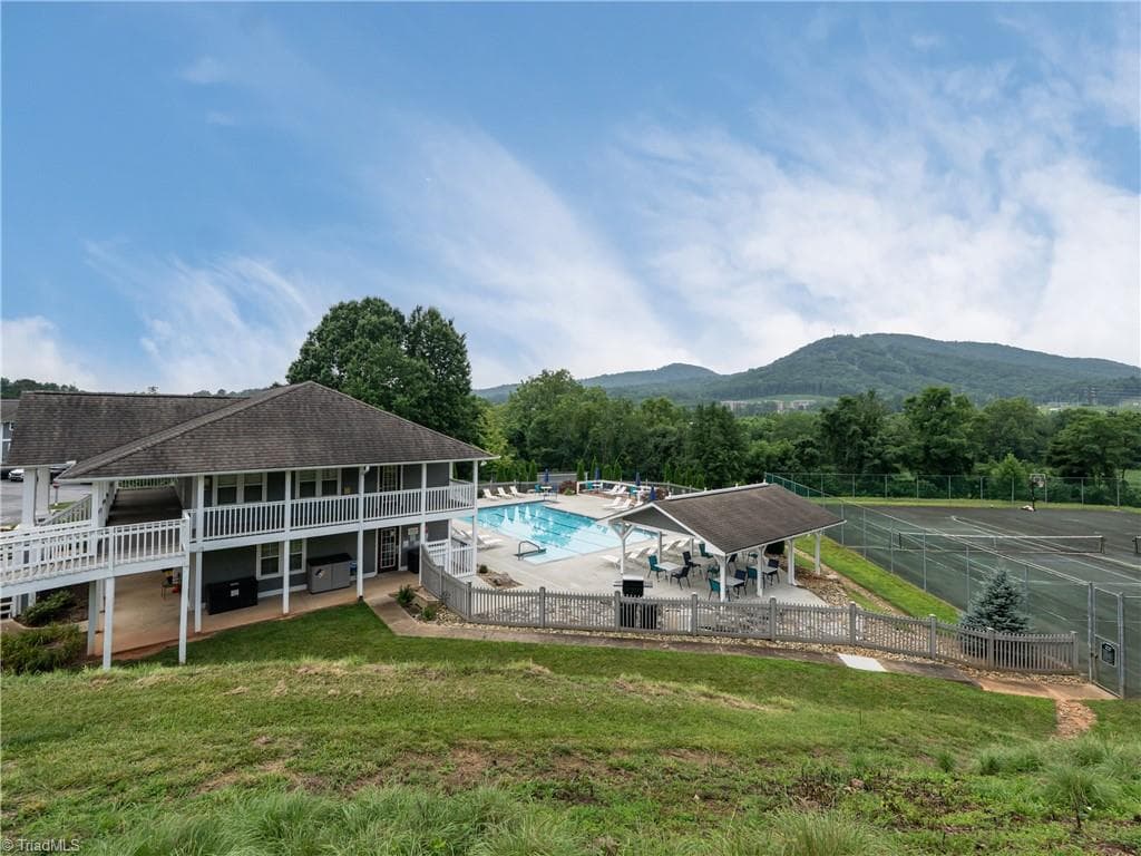 Stick/Site Built at 3804 Florham Place, Asheville NC 28806, Asheville, photo 39 of 44