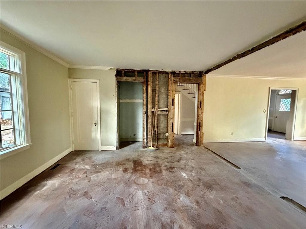 Stick/Site Built at 812 Dover Road, Greensboro NC 27408, photo 14 of 41