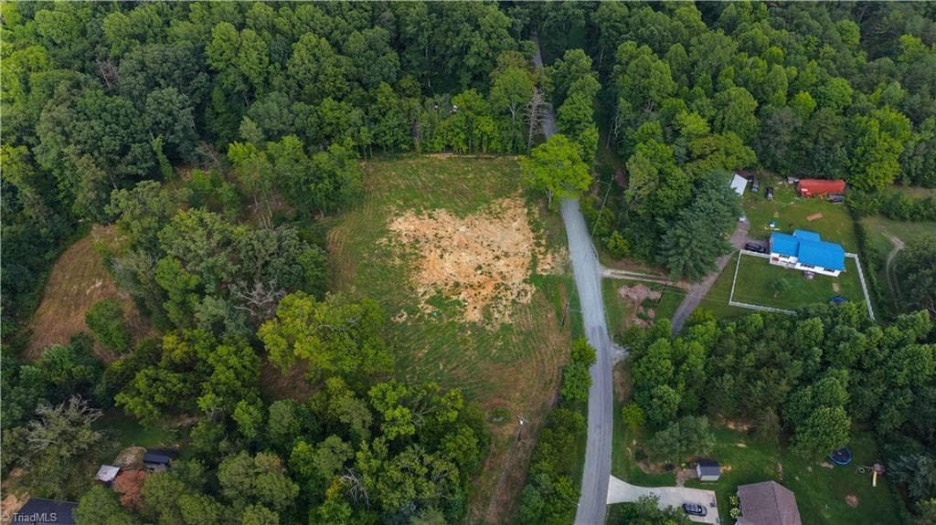 Single Family Residence at 3025 Greenhouse Road, Winston-Salem NC 27127, Winston-Salem, photo 27 of 38