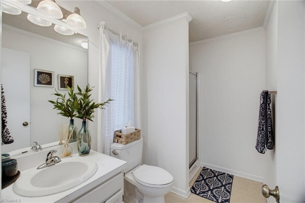 Stick/Site Built at 215 Barrington Place, Winston-Salem NC 27104, Winston-Salem, photo 14 of 30
