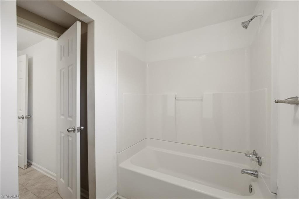 Stick/Site Built at 1001 Blair Street, Thomasville NC 27360, photo 26 of 34