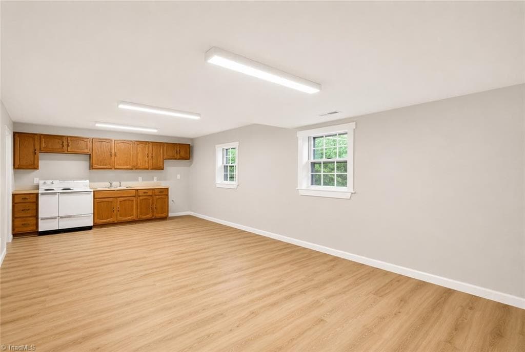 Stick/Site Built at 4819 Gladwyn Drive, Winston-Salem NC 27104, Winston-Salem, photo 42 of 50
