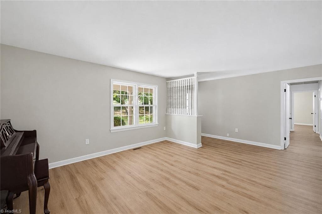 Stick/Site Built at 4819 Gladwyn Drive, Winston-Salem NC 27104, Winston-Salem, photo 9 of 50
