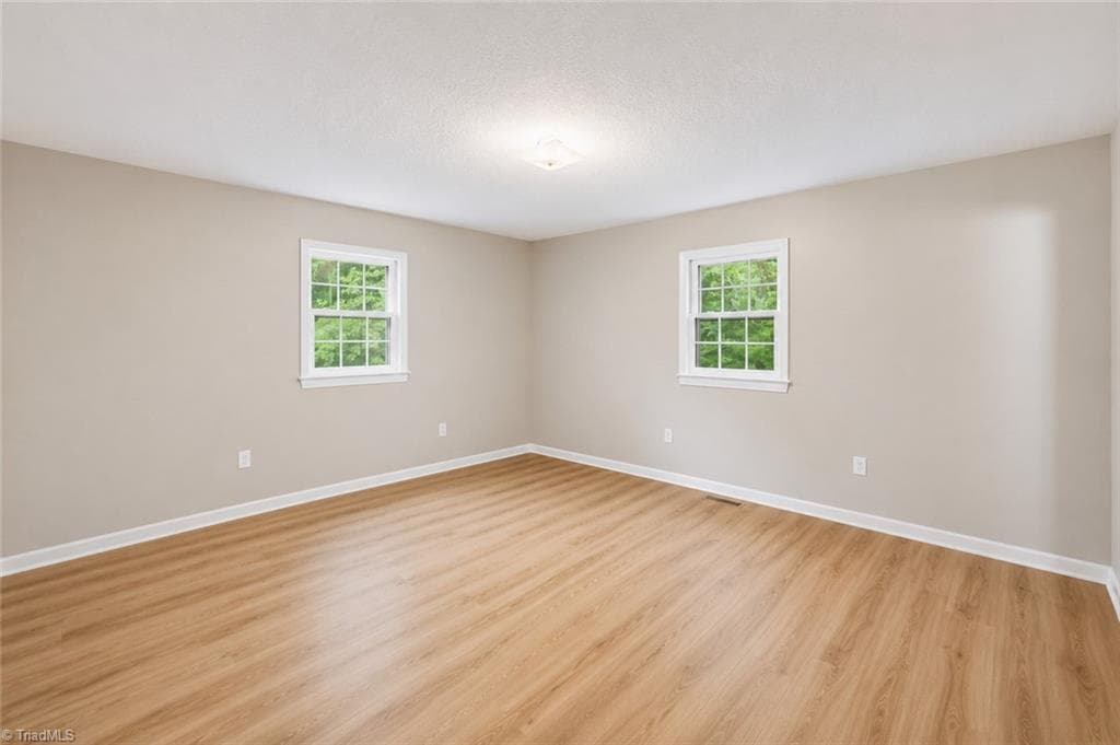 Stick/Site Built at 4819 Gladwyn Drive, Winston-Salem NC 27104, Winston-Salem, photo 24 of 50
