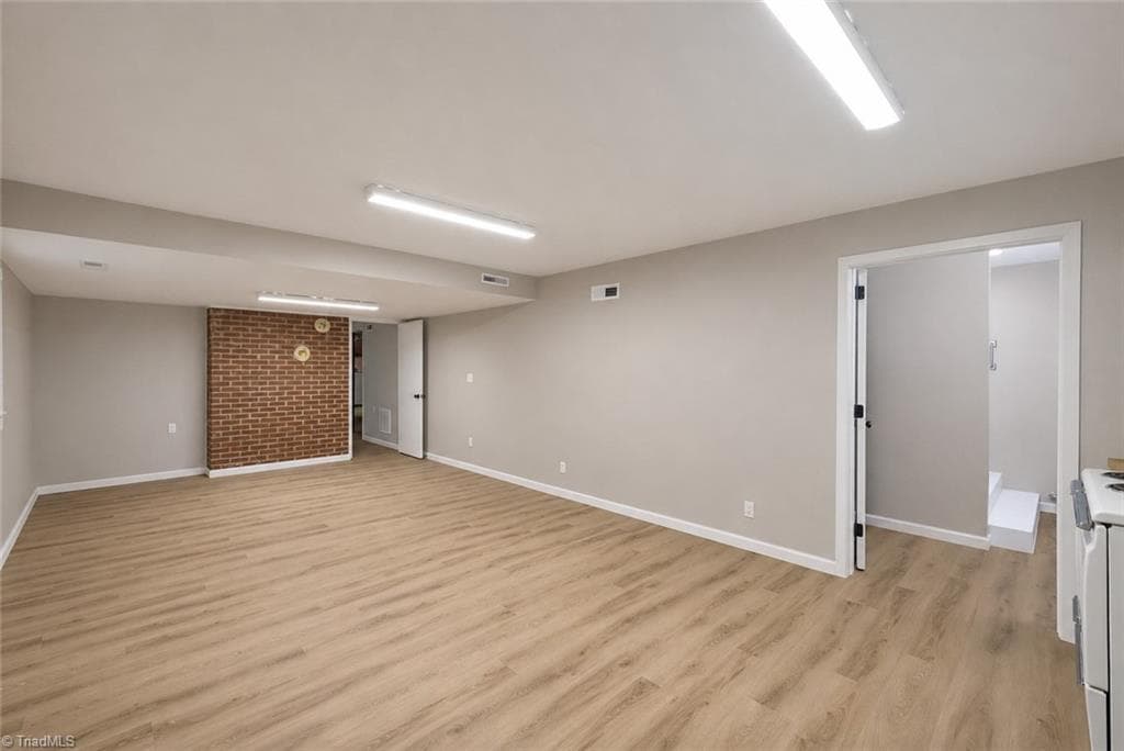 Stick/Site Built at 4819 Gladwyn Drive, Winston-Salem NC 27104, Winston-Salem, photo 44 of 50