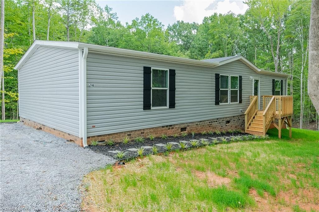 Manufactured Home at 2746 Sowers Road, Lexington NC 27299, Lexington, photo 2 of 47