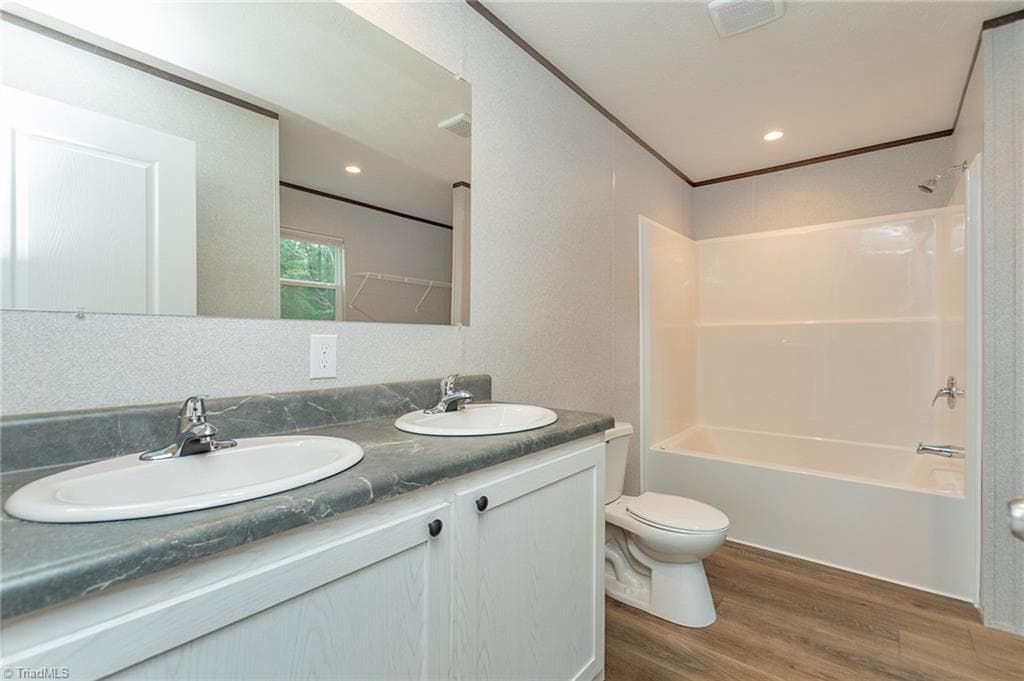 Manufactured Home at 2746 Sowers Road, Lexington NC 27299, Lexington, photo 19 of 47