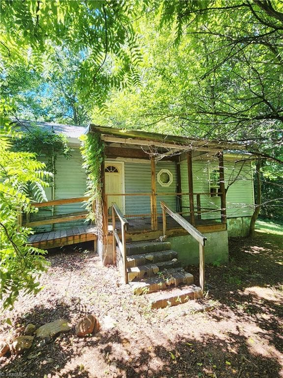 6615 Flint Hill Road, Sophia NC 27350