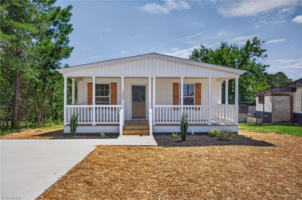 1303 Elrado Street, Burlington NC 27217