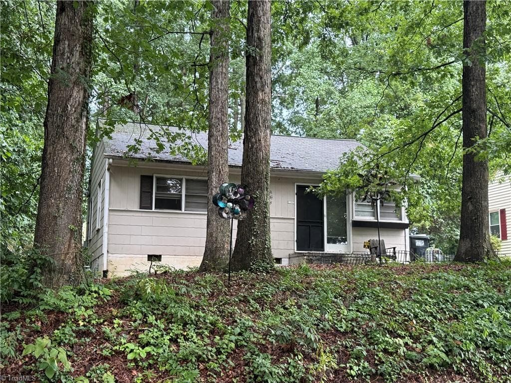 1107 Guyer Street, High Point NC 27262