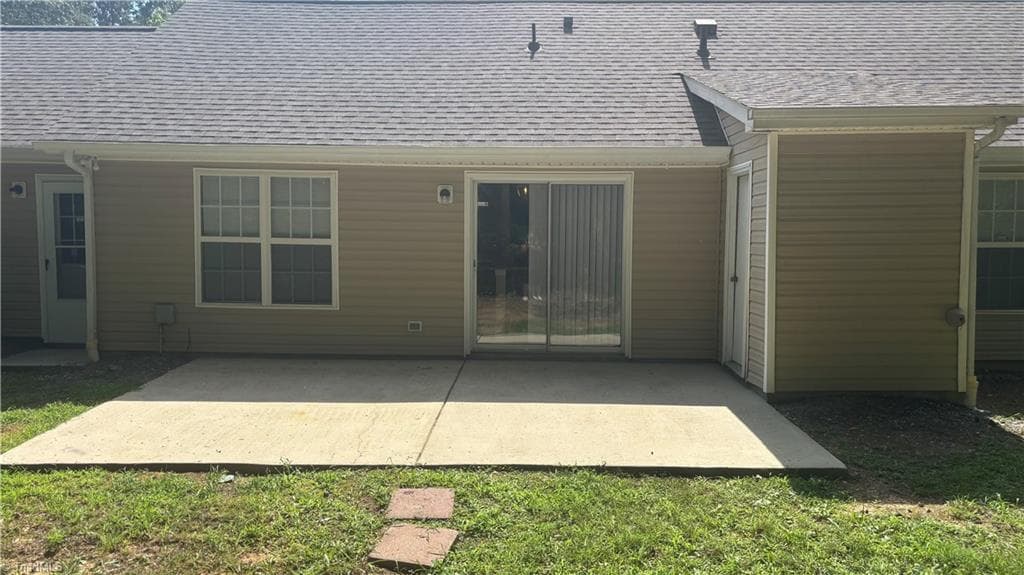 Stick/Site Built at 14 Spring Chapel Court, Greensboro NC 27455, photo 14 of 17