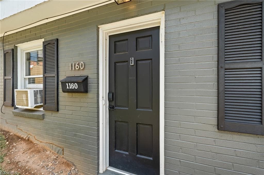 Duplex at 1259 W 4th Street, Winston-Salem NC 27101, photo 6 of 50
