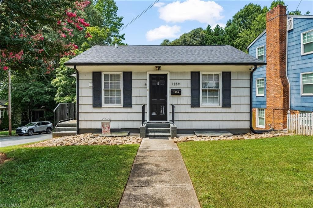 Duplex at 1259 W 4th Street, Winston-Salem NC 27101