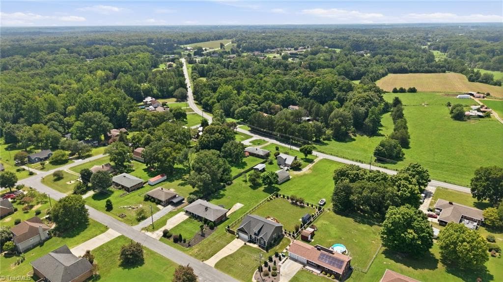 Stick/Site Built at 4358 Gumtree Road, Winston-Salem NC 27107, Winston-Salem, photo 10 of 50
