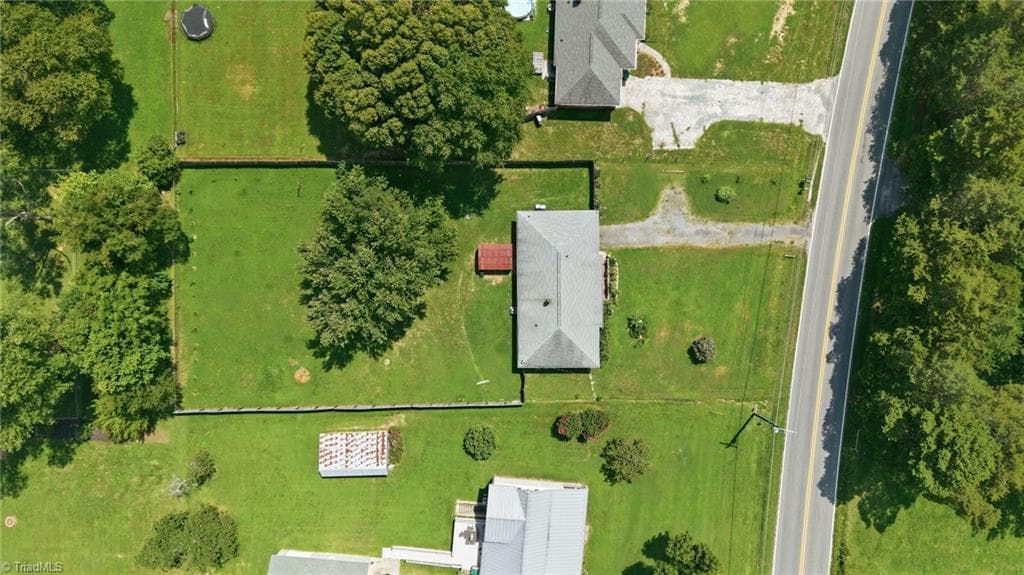 Stick/Site Built at 4358 Gumtree Road, Winston-Salem NC 27107, Winston-Salem, photo 8 of 50