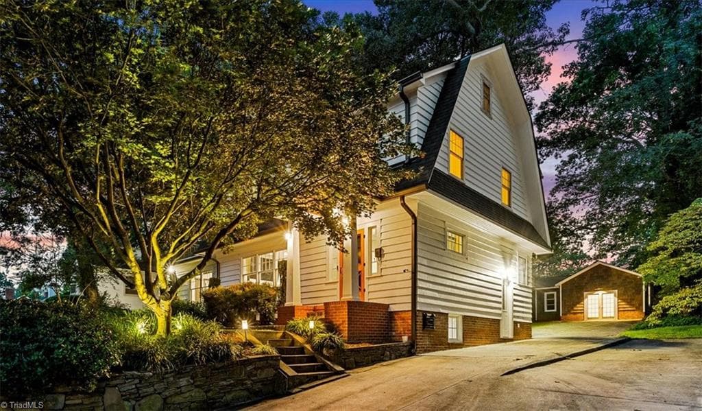 Stick/Site Built at 300 Warren Street, Greensboro NC 27403, photo 10 of 45
