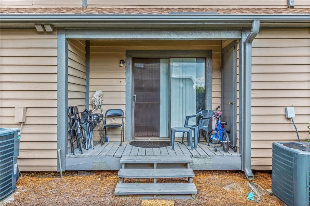 Stick/Site Built at 310 Vista Circle # C, Winston-Salem NC 27106, Winston-Salem, photo 29 of 44