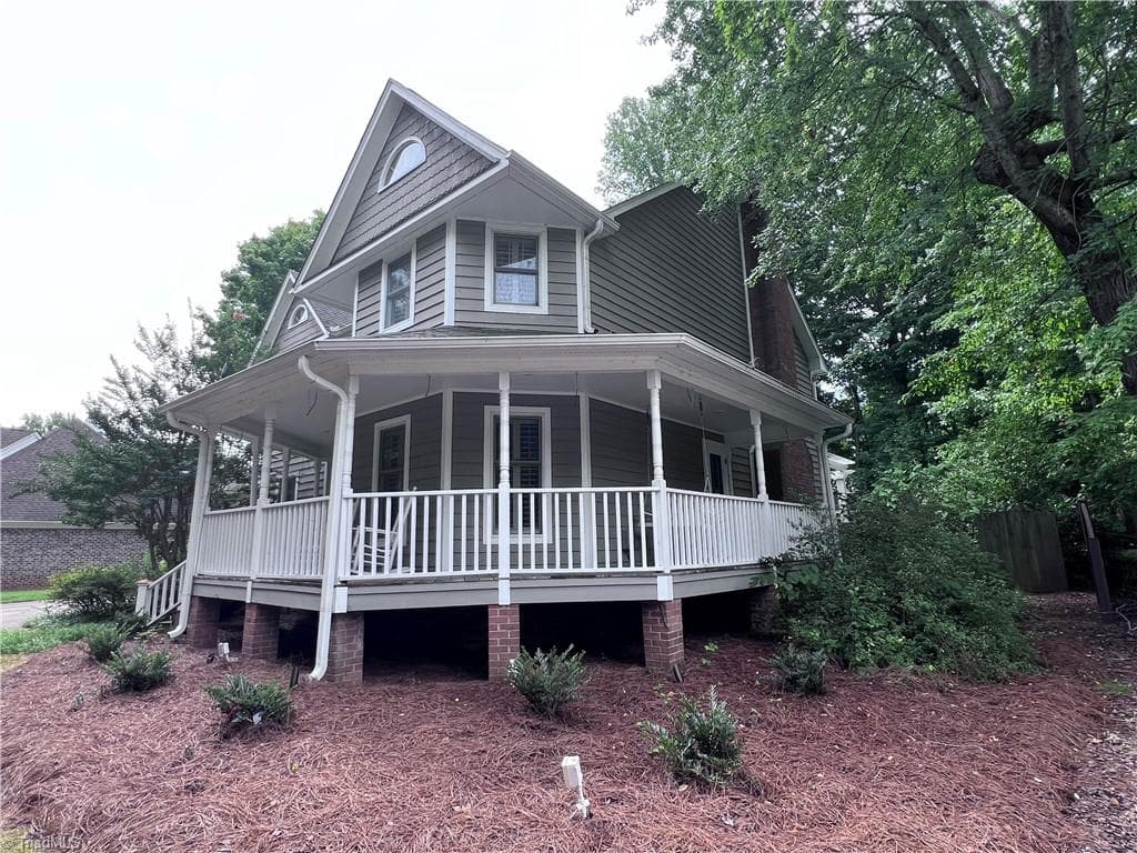 Stick/Site Built at 4015 Baytree Court, High Point NC 27265, photo 3 of 50
