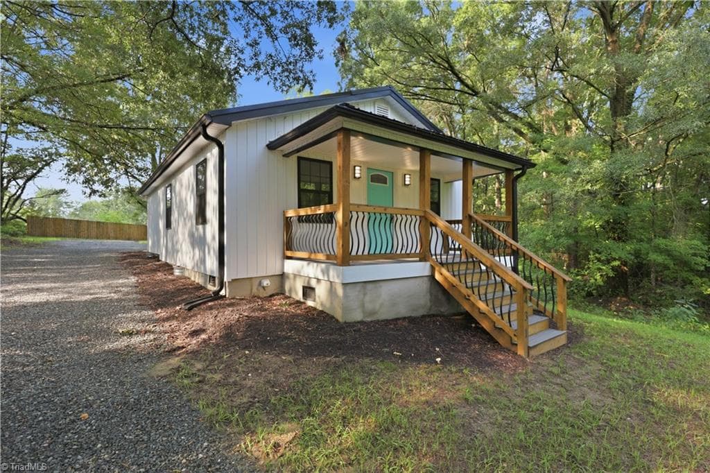 431 Dudley Street, Burlington NC 27217