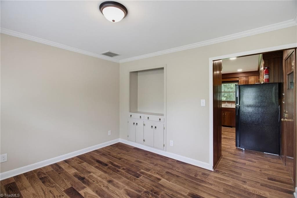 Stick/Site Built at 117 Buena Vista Avenue, High Point NC 27265, photo 15 of 29