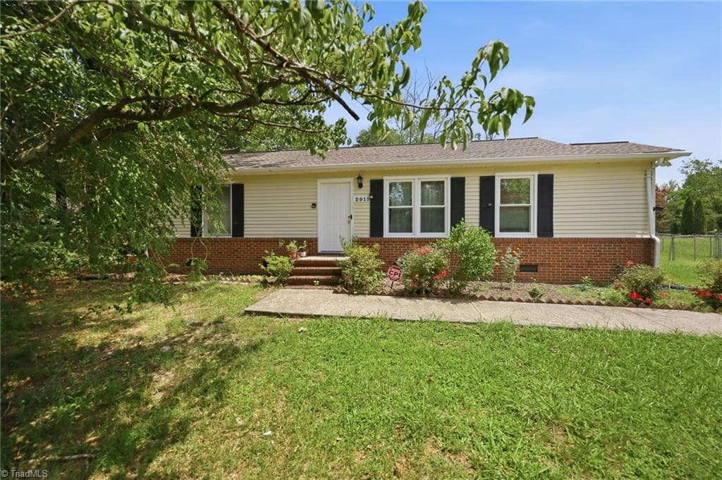 2915 Moser Road, Greensboro NC 27406