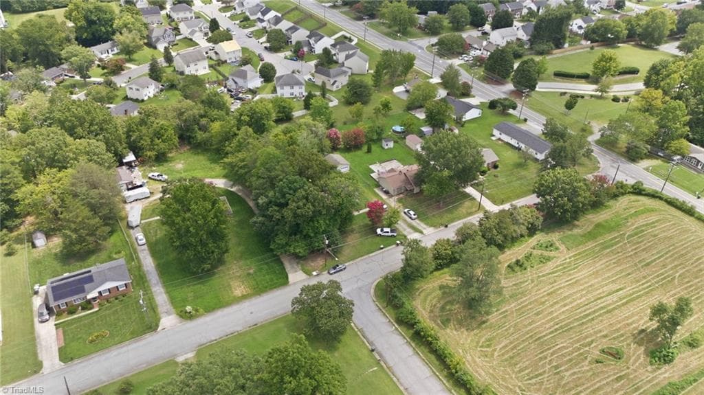 Stick/Site Built at 2915 Moser Road, Greensboro NC 27406, photo 9 of 30