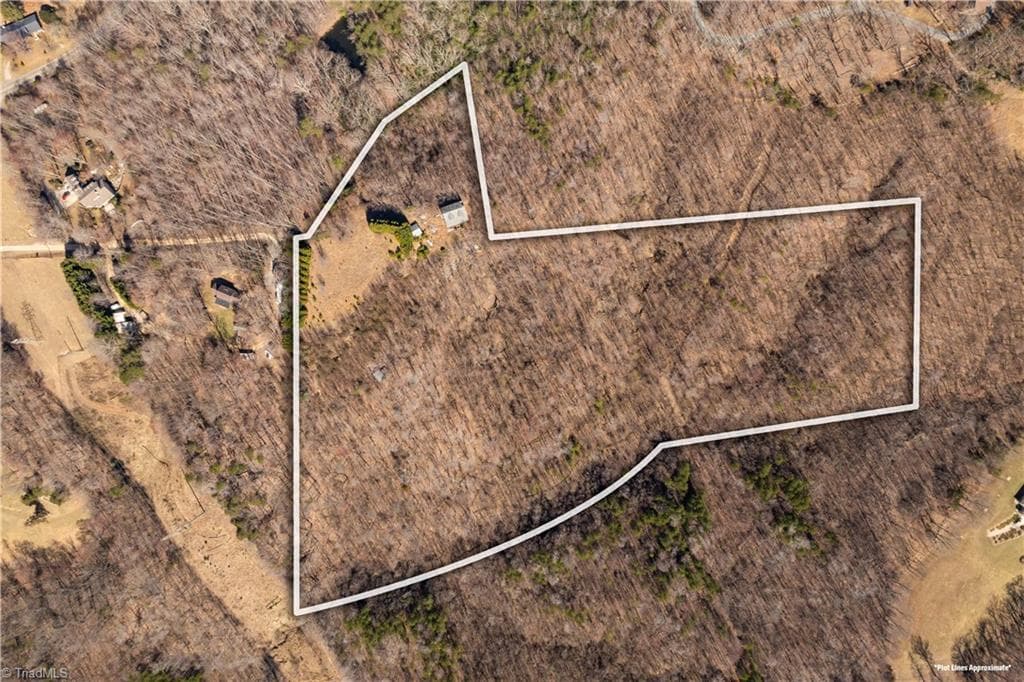 Single Family Residence at 222 Hummingbird Lane, Pilot Mountain NC 27041, photo 3 of 33