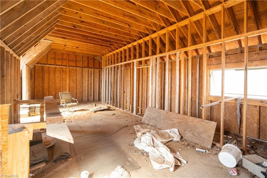 Single Family Residence at 222 Hummingbird Lane, Pilot Mountain NC 27041, photo 32 of 33