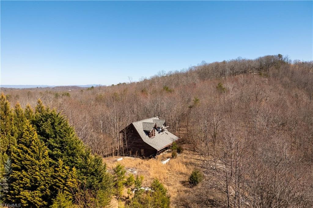 Single Family Residence at 222 Hummingbird Lane, Pilot Mountain NC 27041, photo 18 of 33