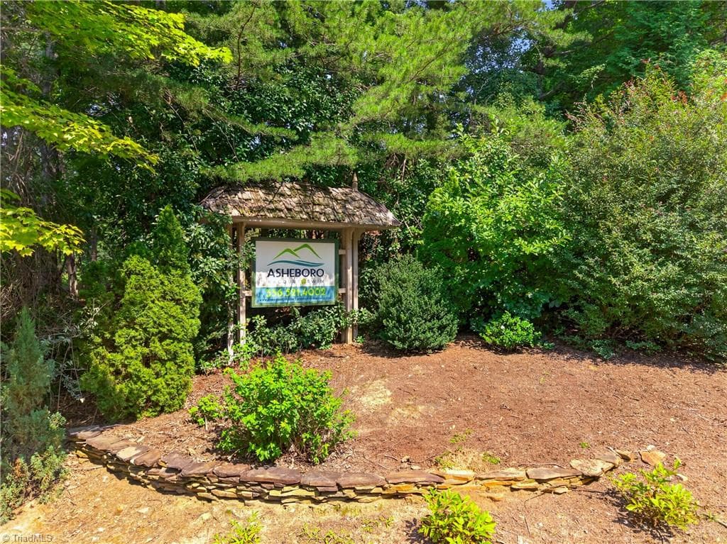 Stick/Site Built at 2004 Northmont Drive, Asheboro NC 27205, photo 47 of 48