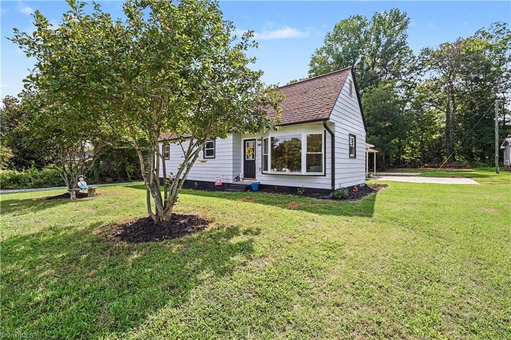 5075 Wilson View Drive, Archdale NC 27263