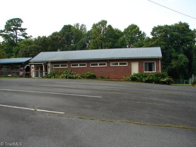 Remarks at 1277 E Salisbury Street, Asheboro NC 27203, Asheboro, photo 13 of 15