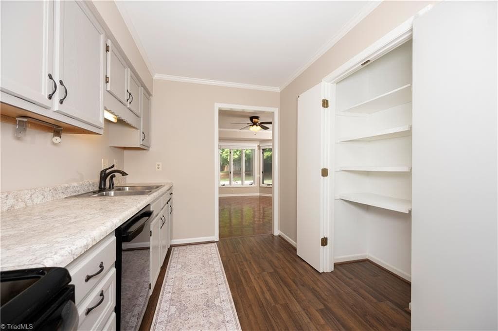 Stick/Site Built at 410 Ridgehaven Drive, Winston-Salem NC 27104, Winston-Salem, photo 23 of 50