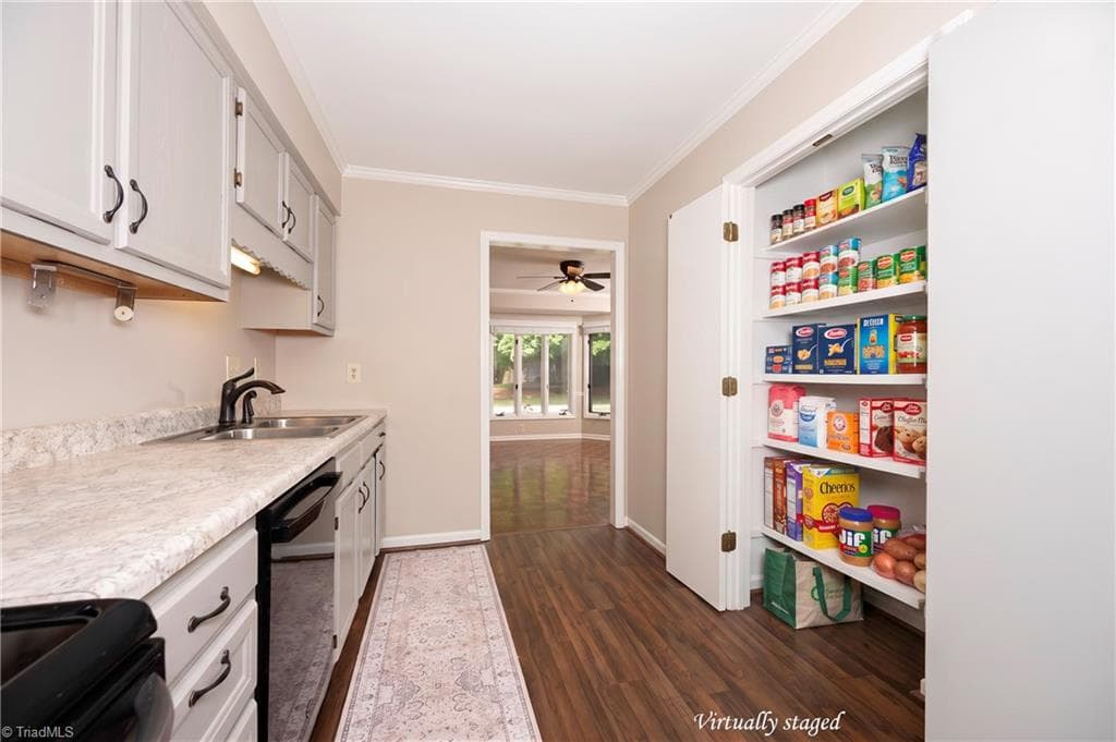 Stick/Site Built at 410 Ridgehaven Drive, Winston-Salem NC 27104, Winston-Salem, photo 24 of 50