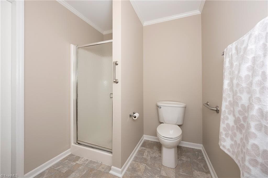 Stick/Site Built at 410 Ridgehaven Drive, Winston-Salem NC 27104, Winston-Salem, photo 39 of 50